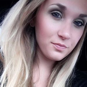 Meet your Posher, Whitney